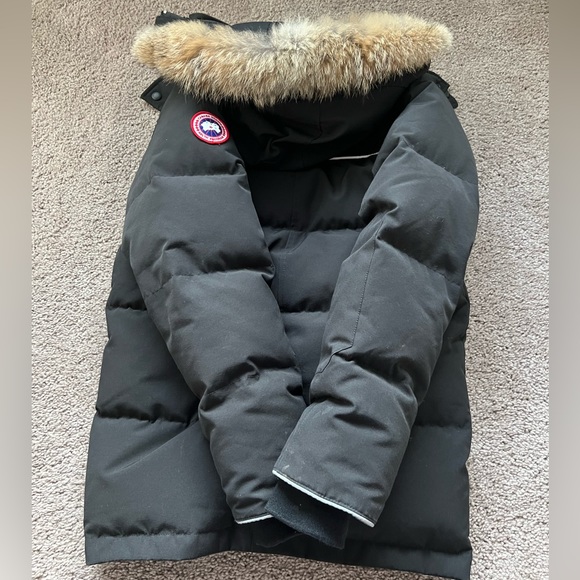 Canada Goose Eakin Parka - Picture 3 of 6